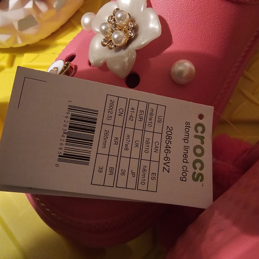 🎀New Pink Fuzzy Stomp Crocs🎀 - Picture 9 of 9